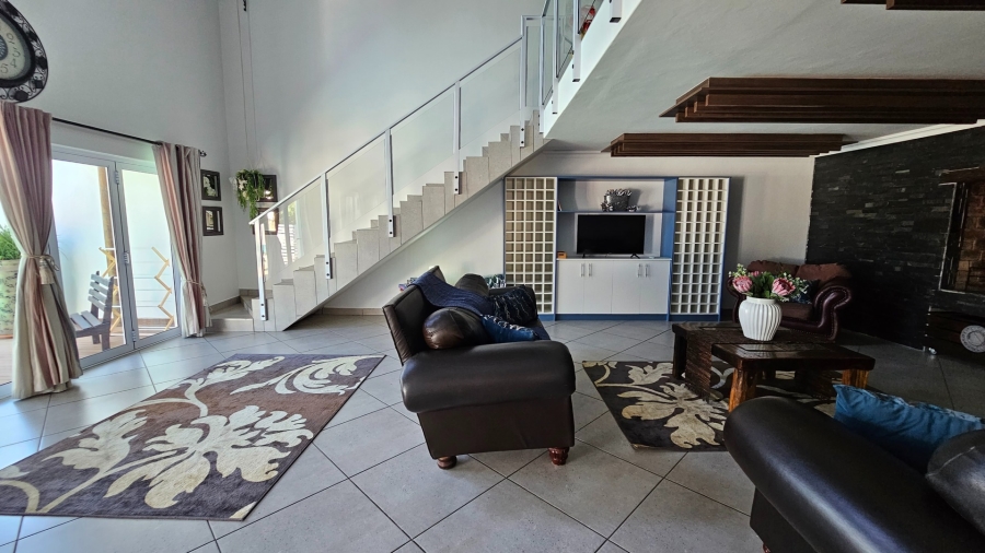 4 Bedroom Property for Sale in Britannia Bay Western Cape